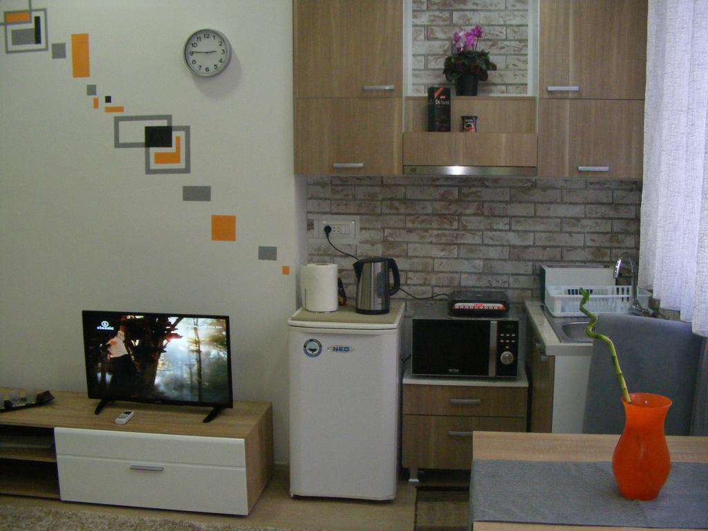 Valor Central Apartments Скопье Экстерьер фото